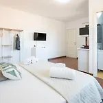 La Magnolia Rooms